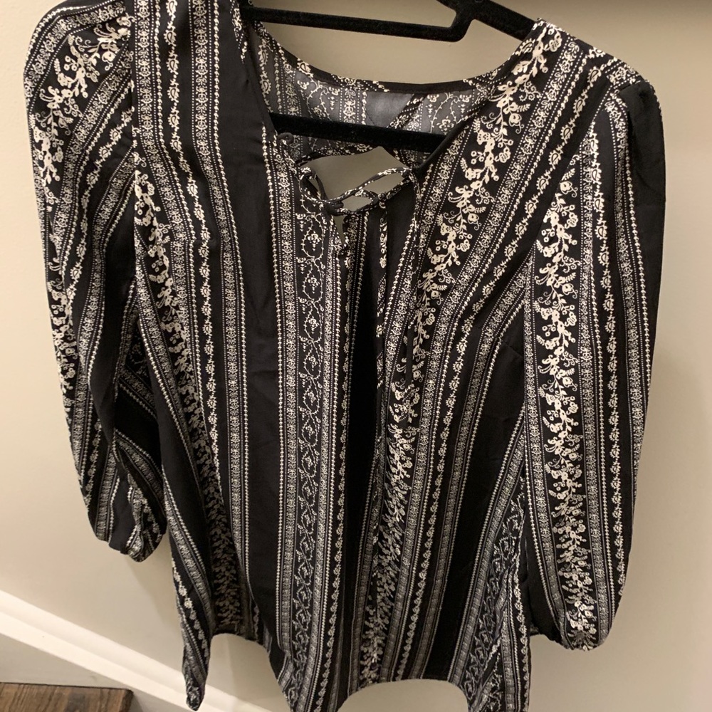 Black and white flowly mossimo dress